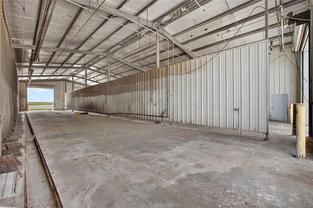 906 S Eastern Avenue Property Photo 48