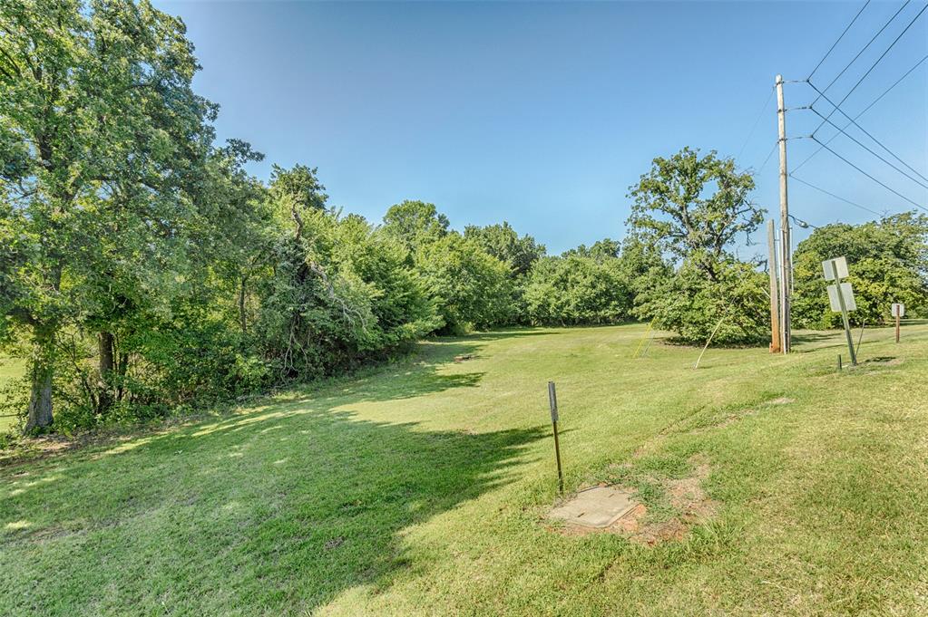 12100 S Broadway Street Property Photo 14