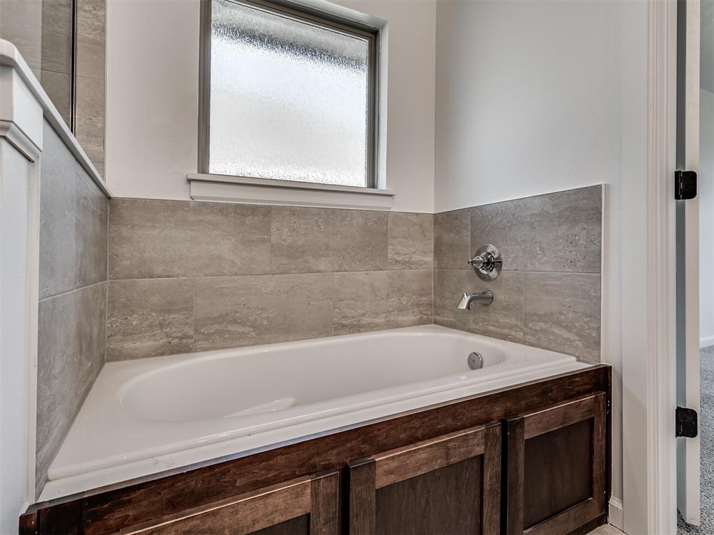 1113 Wisteria Way Property Photo 15