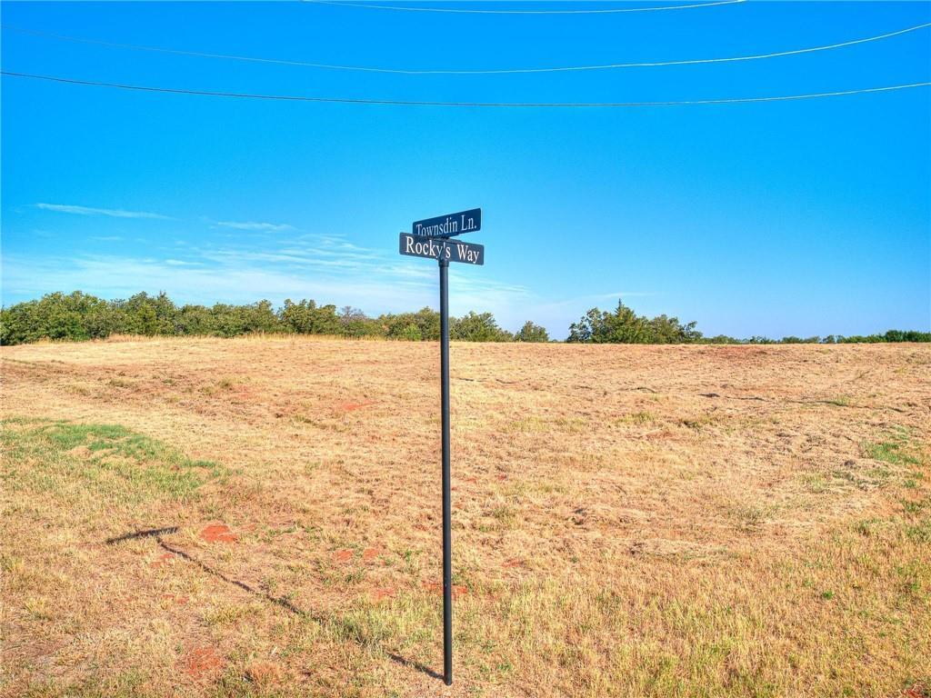 13745 Rockys Way Property Photo 5