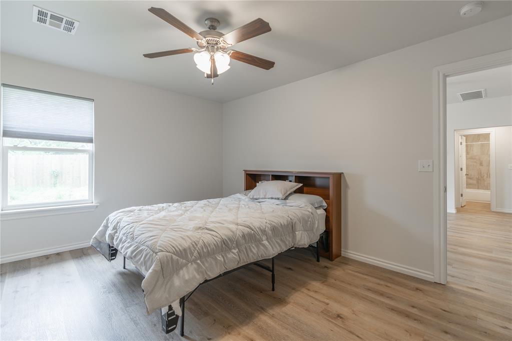 940 Ne 30th Street Property Photo 15