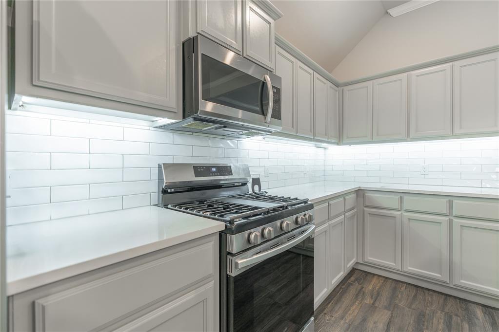 2209 Arcady Avenue Property Photo 10