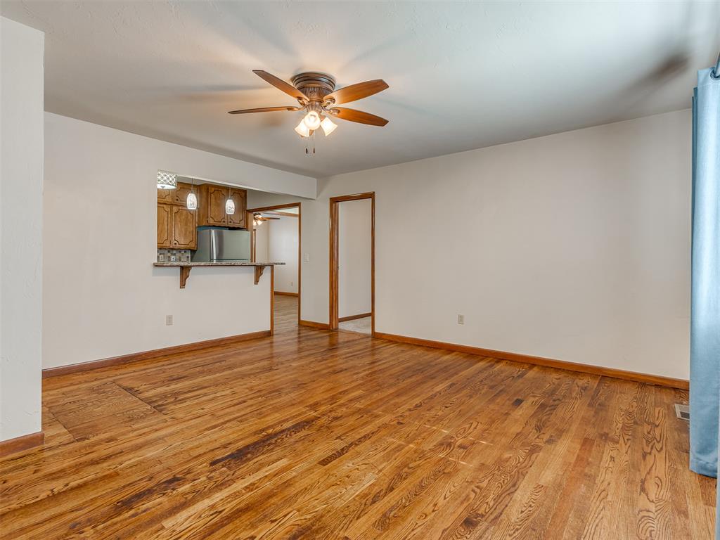 4701 N Peniel Avenue Property Photo 7