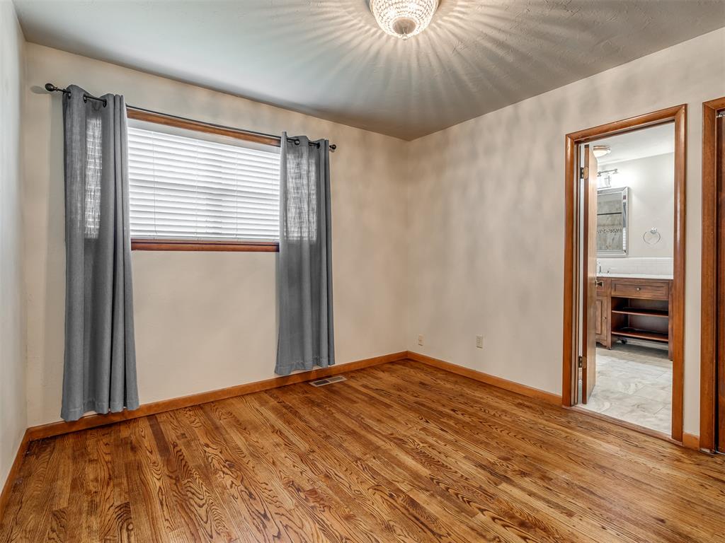 4701 N Peniel Avenue Property Photo 17
