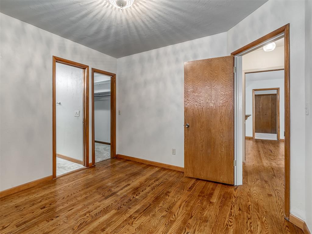 4701 N Peniel Avenue Property Photo 18