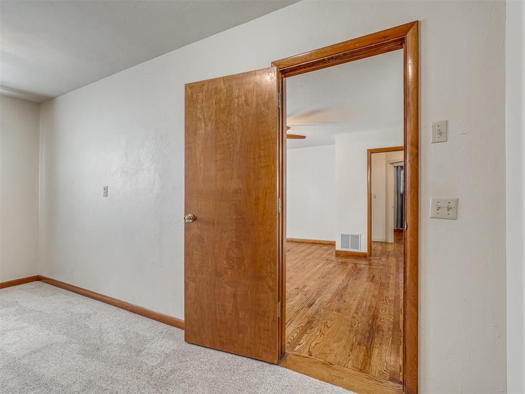 4701 N Peniel Avenue Property Photo 24
