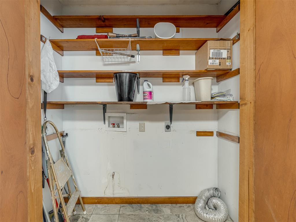 4701 N Peniel Avenue Property Photo 32