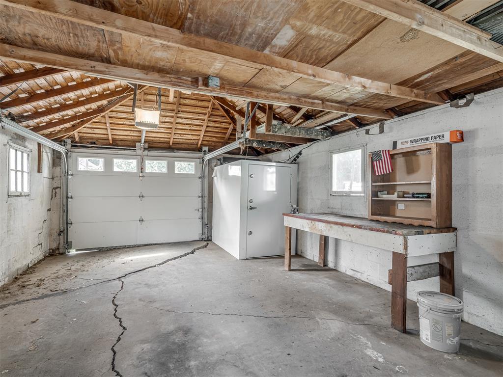 4701 N Peniel Avenue Property Photo 33