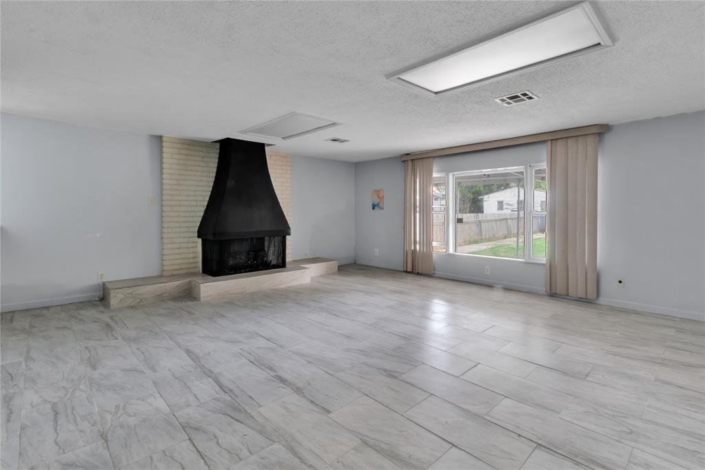 1205 Sw 49th Street Property Photo 4
