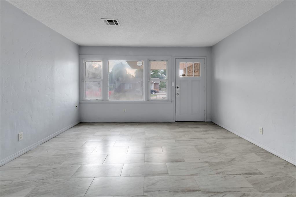 1205 Sw 49th Street Property Photo 11