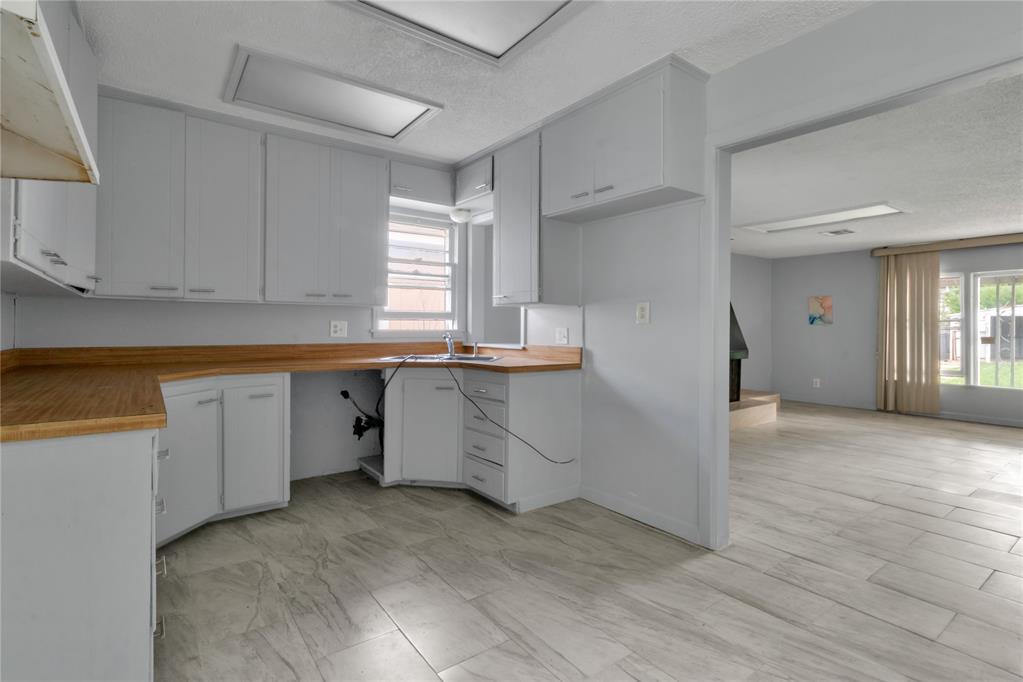 1205 Sw 49th Street Property Photo 15