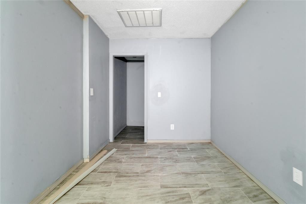 1205 Sw 49th Street Property Photo 29