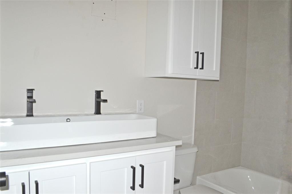 2909 Nimitz Boulevard Property Photo 16