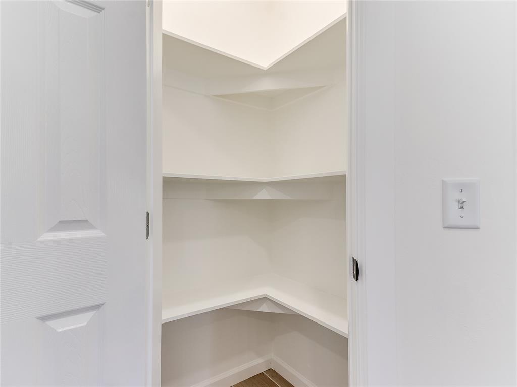 9717 Ne 10th Street Property Photo 37