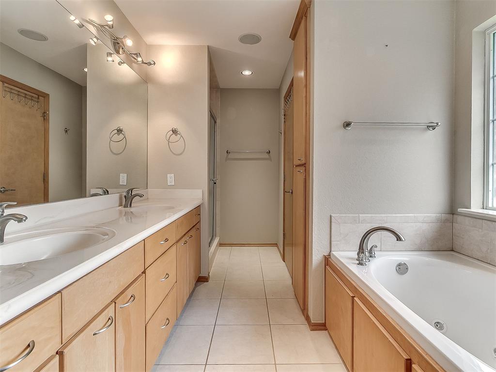 906 Renita Way Property Photo 31