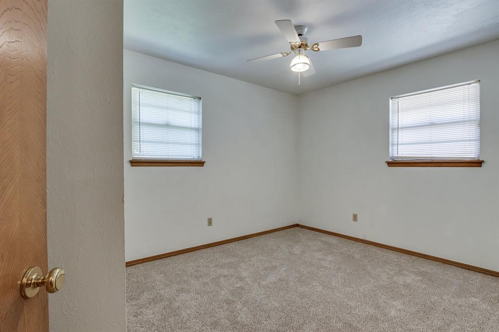 1109 W Peebly Drive Property Photo 23