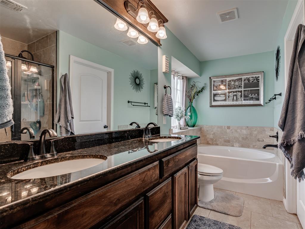 2108 Manderly Court Property Photo 17