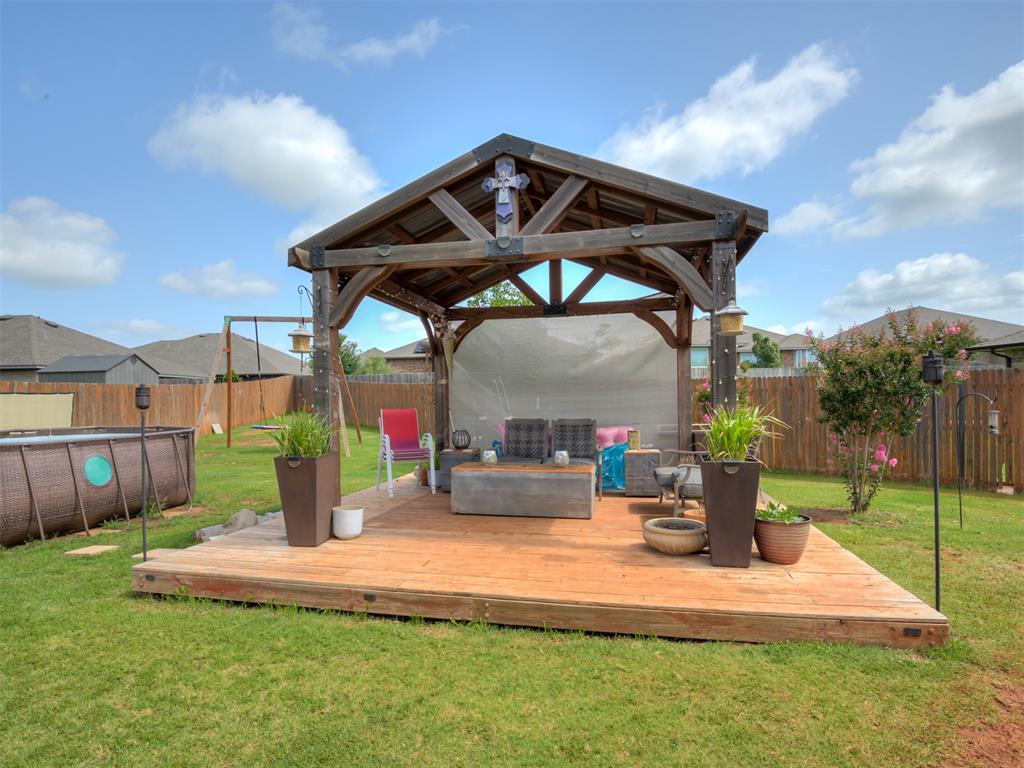 2108 Manderly Court Property Photo 31