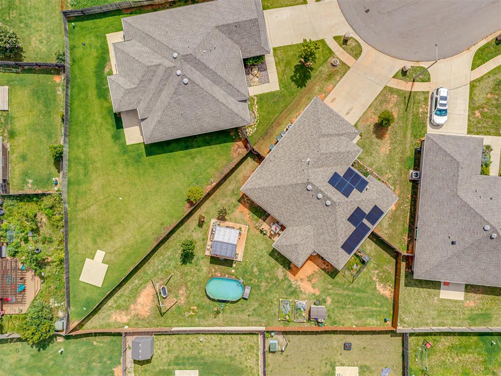 2108 Manderly Court Property Photo 33