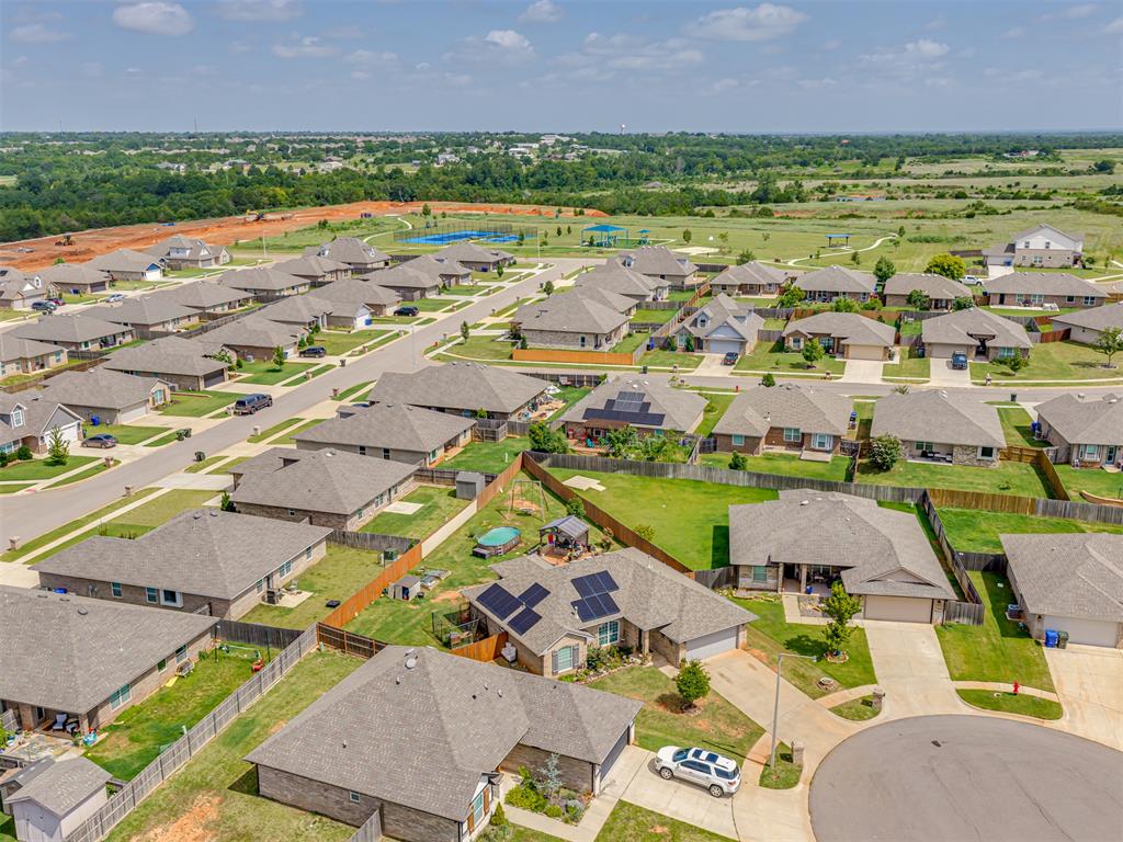 2108 Manderly Court Property Photo 35