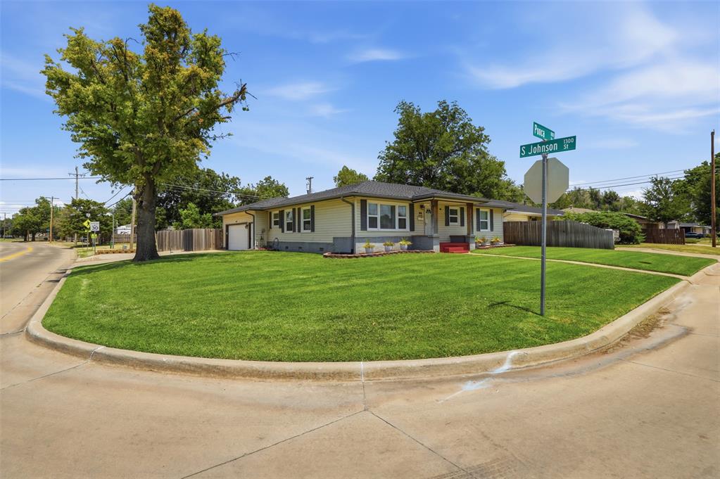 1810 Ponca Avenue Property Photo 3