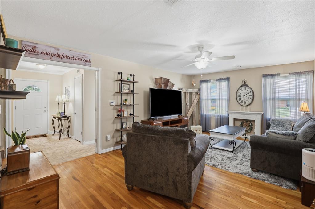 1810 Ponca Avenue Property Photo 8