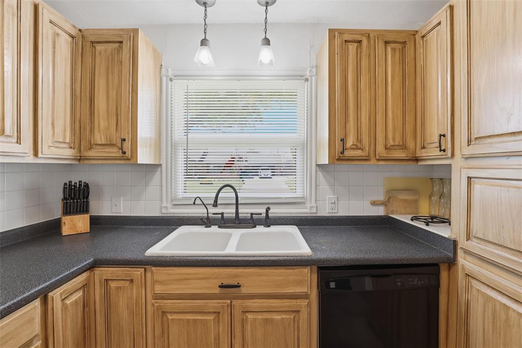 1810 Ponca Avenue Property Photo 13
