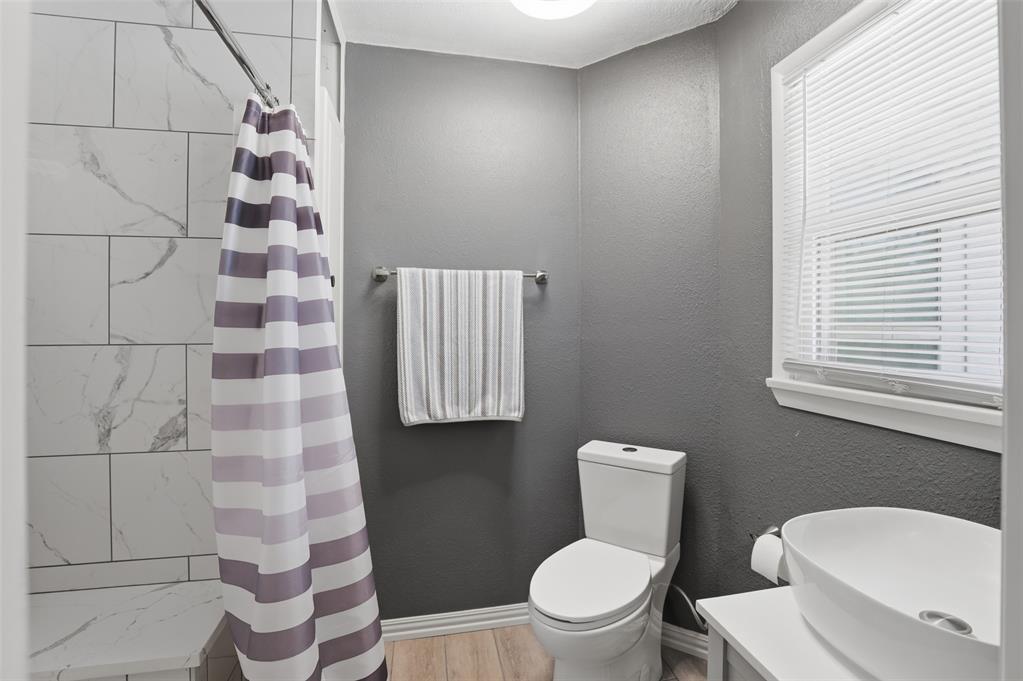 1810 Ponca Avenue Property Photo 16