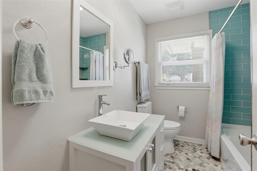1810 Ponca Avenue Property Photo 20
