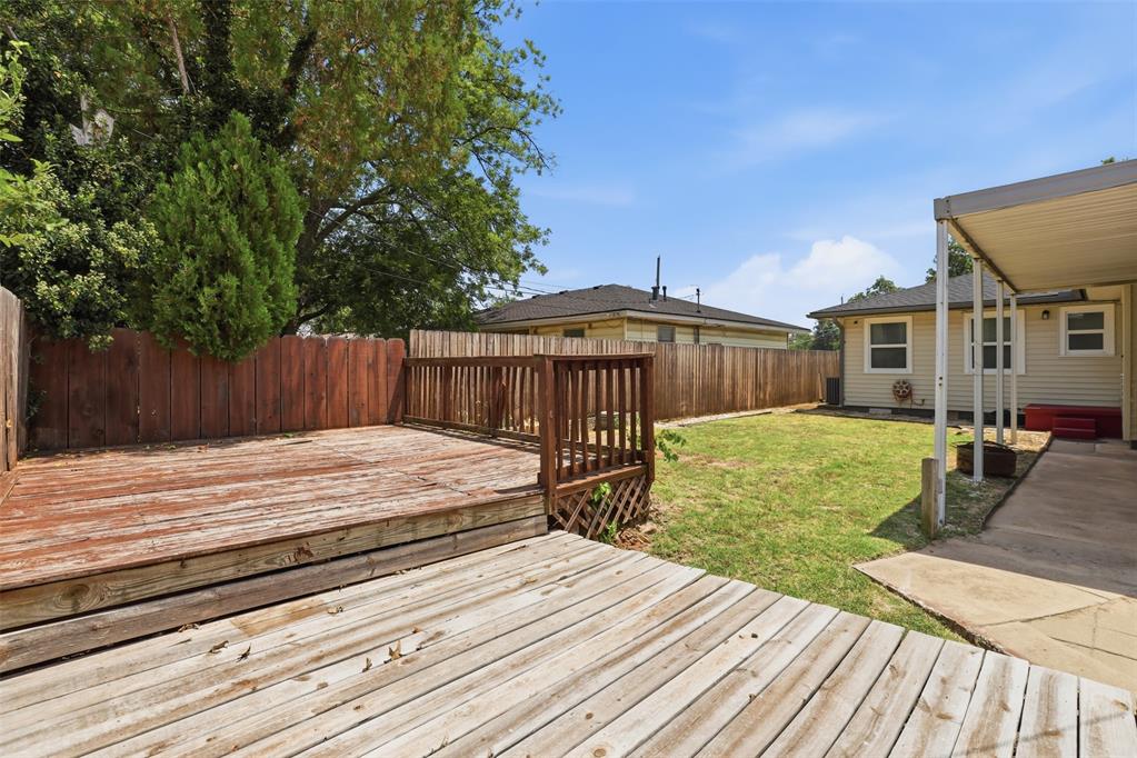 1810 Ponca Avenue Property Photo 24