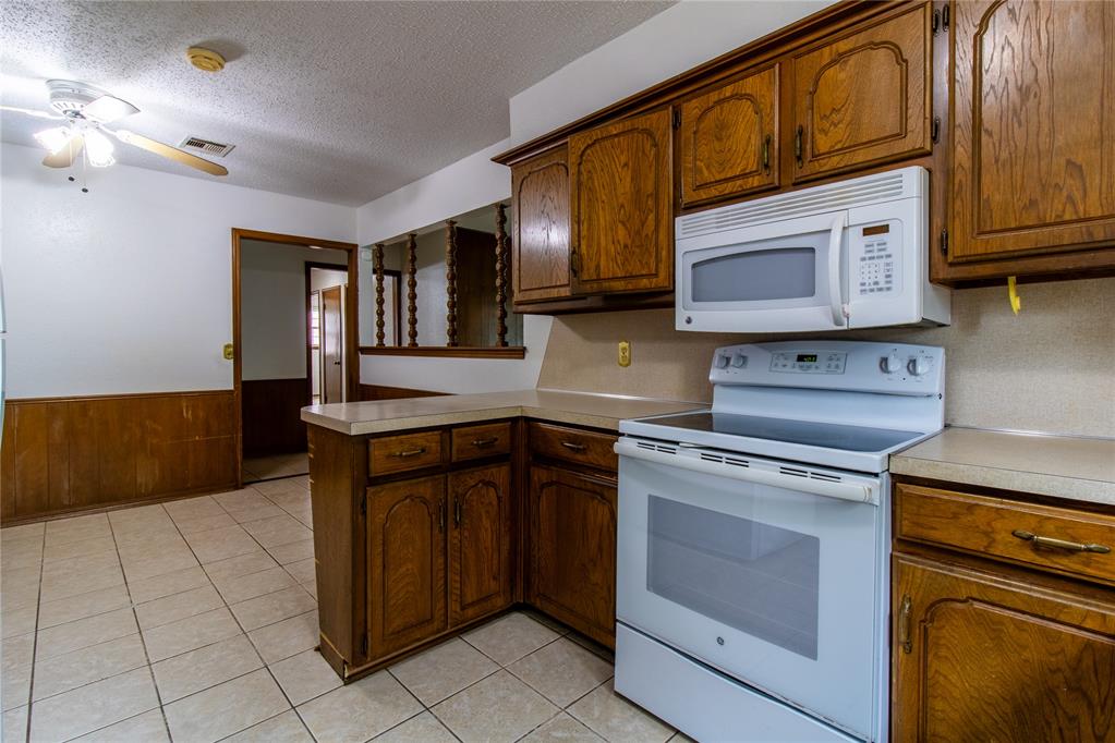 1425 N Indian Meridian Road Property Photo 4