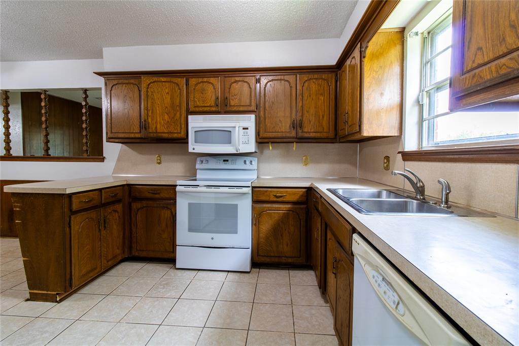 1425 N Indian Meridian Road Property Photo 12