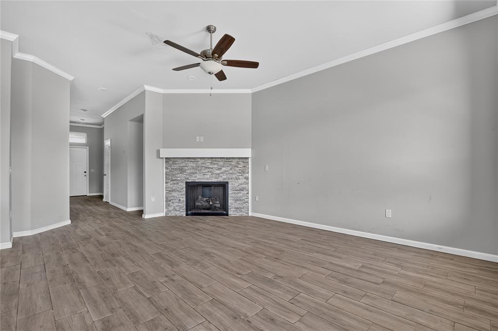2302 Arcady Avenue Property Photo 3