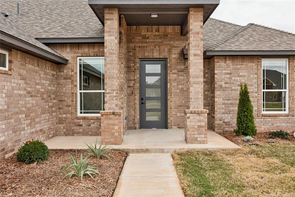 3014 Pescara Drive Property Photo 2