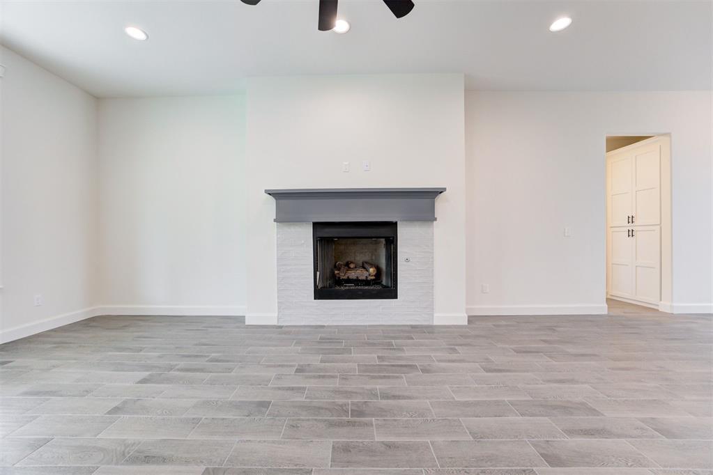 3014 Pescara Drive Property Photo 4