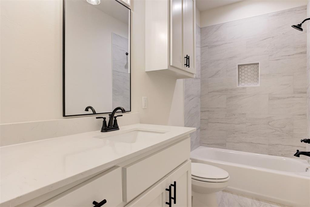 3014 Pescara Drive Property Photo 24
