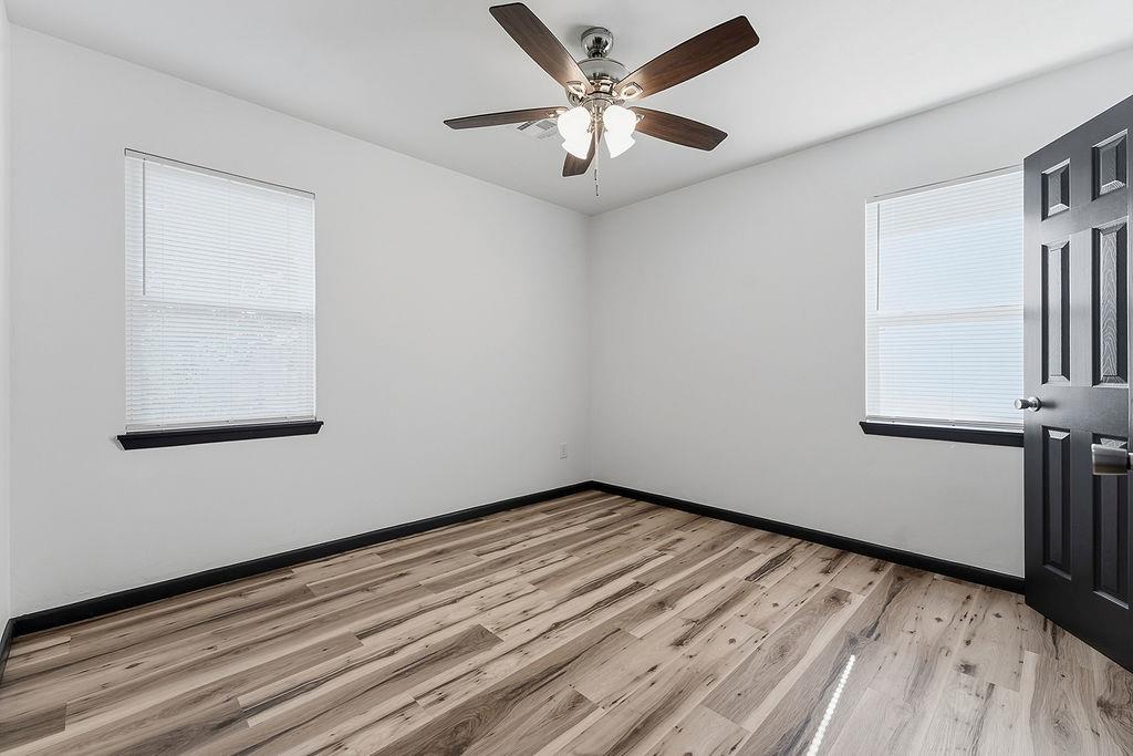 801 Ne 32nd Street Property Photo 4