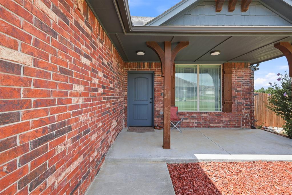 20559 Creekside Drive Property Photo 4