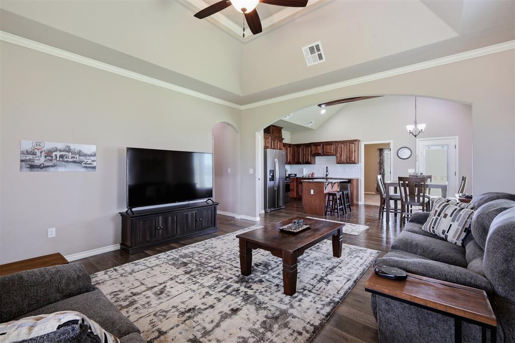 20559 Creekside Drive Property Photo 9