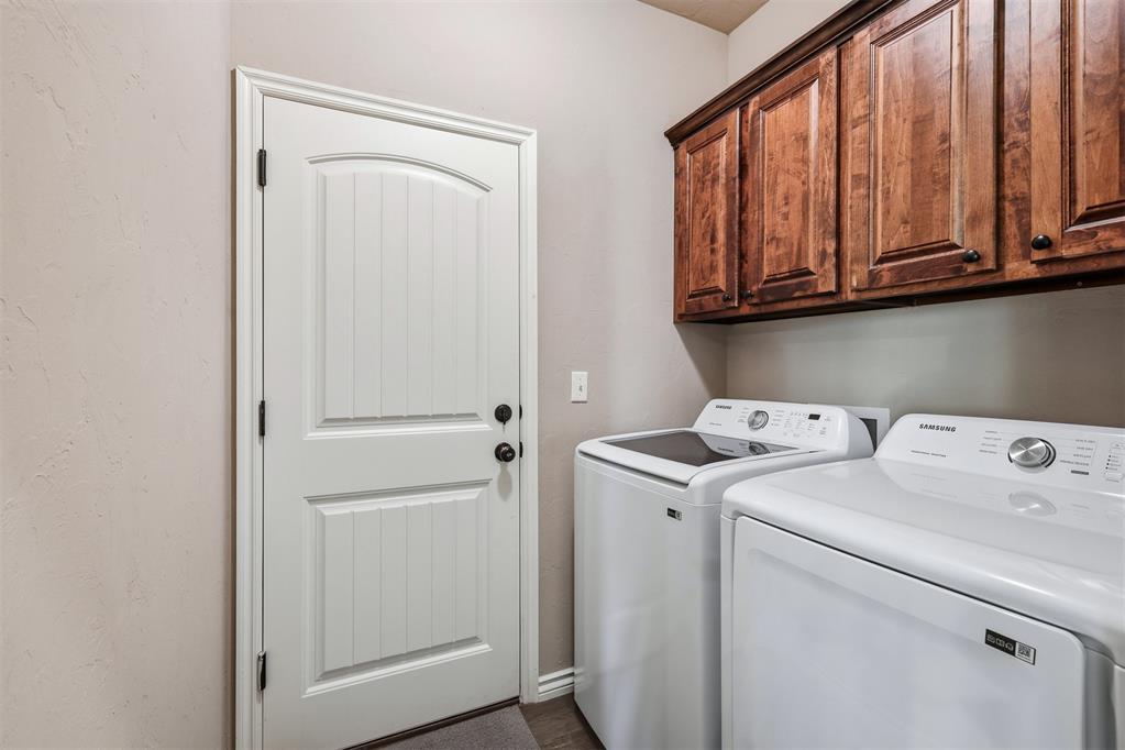 20559 Creekside Drive Property Photo 25