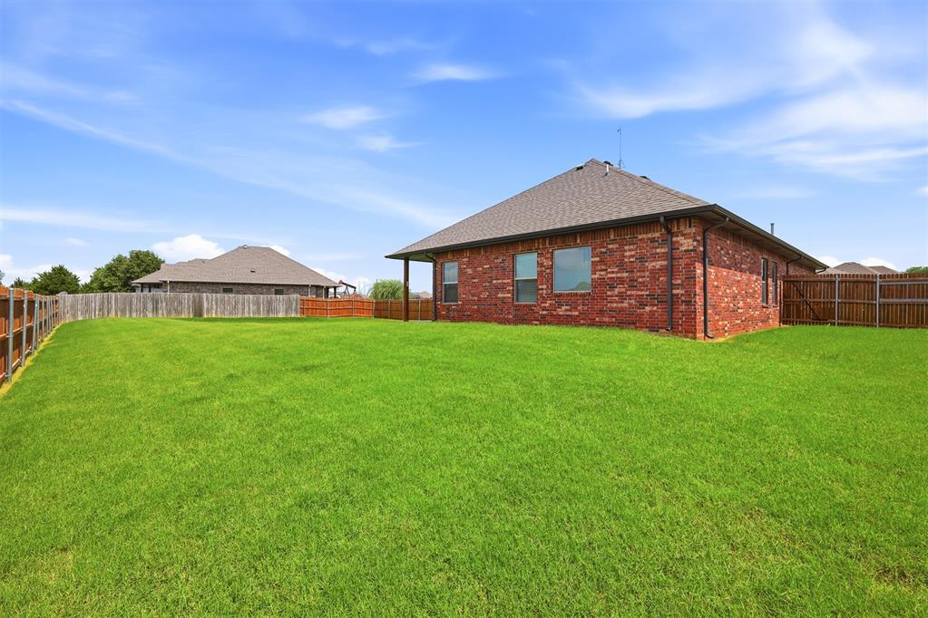 20559 Creekside Drive Property Photo 33