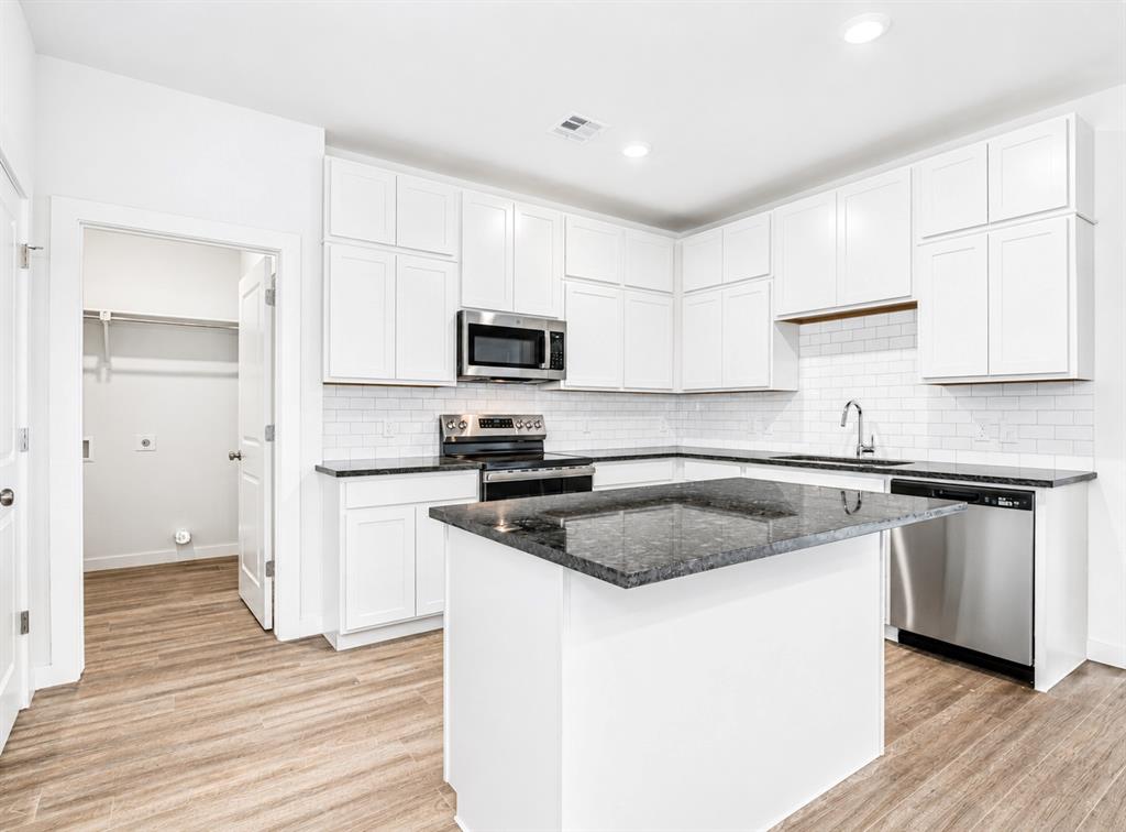 5631 Grassland Drive Property Photo 3