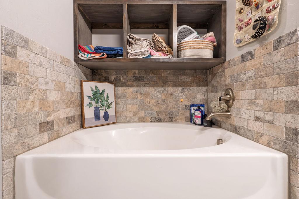 2332 Snapper Lane Property Photo 12