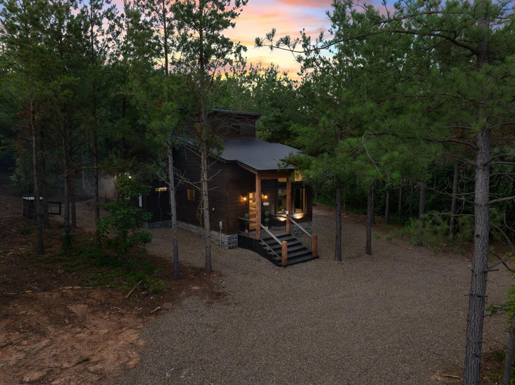 70 Shade Tree Trail Property Photo 1