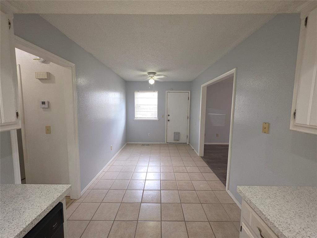 939 Sw 98th Street Property Photo 3