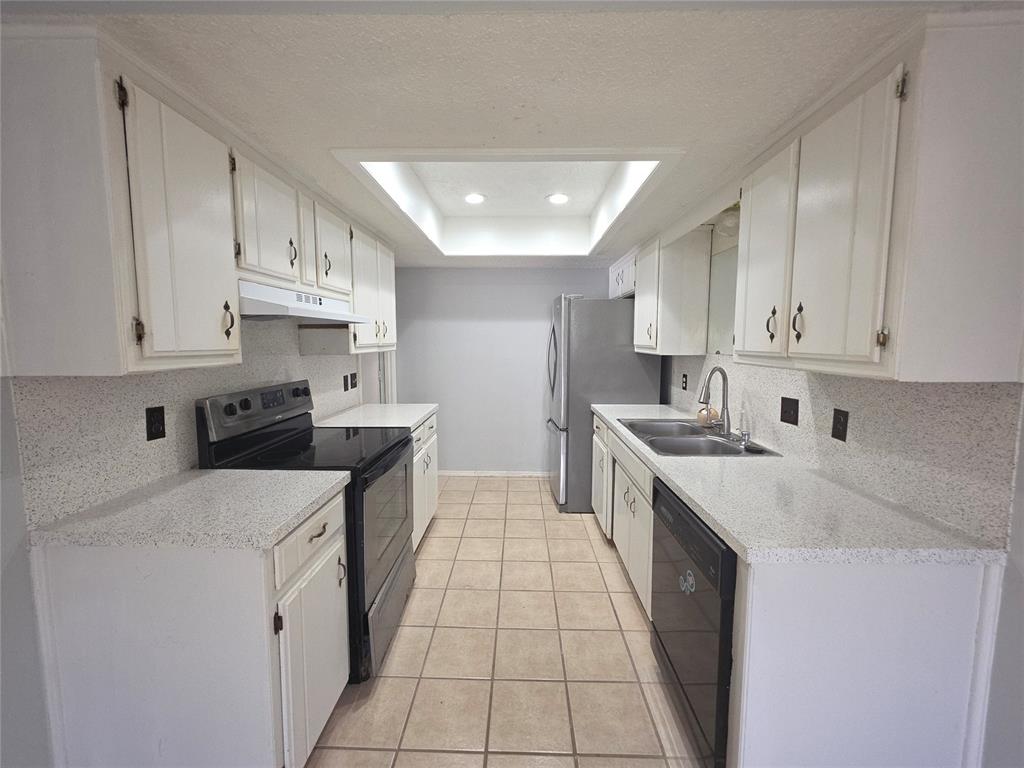 939 Sw 98th Street Property Photo 6