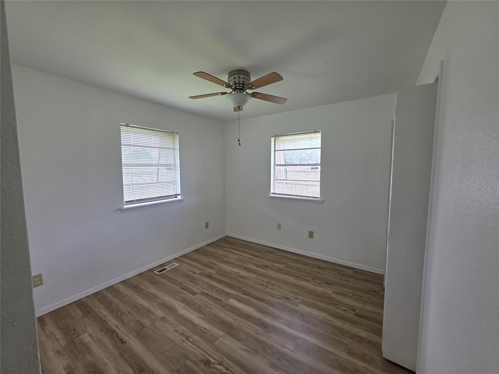 939 Sw 98th Street Property Photo 12