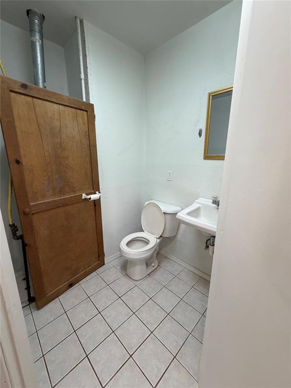 8700 S Westminster Road Property Photo 15