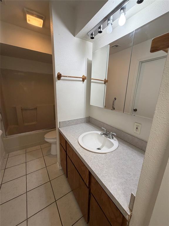 8700 S Westminster Road Property Photo 19