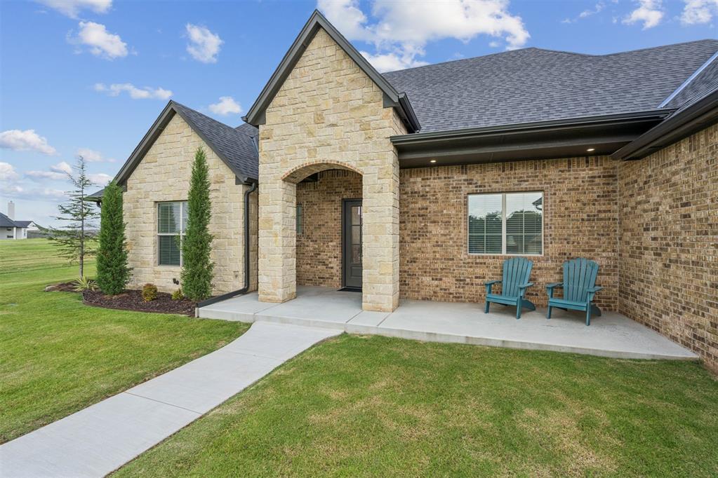 1105 Dorsi Way Property Photo 4